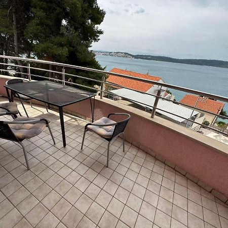 Apartman Lucia Trogir Exterior foto